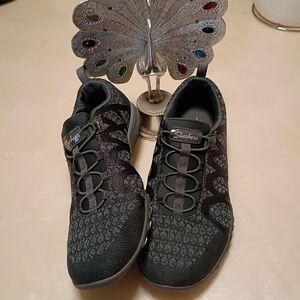 Skechers Women's Gray Patterned Sneakers